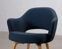 Knoll Eero Saarinen Executive Chair stol blå