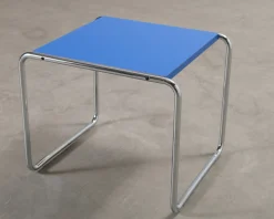 Knoll Laccio sidobord blå