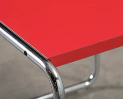 Knoll Laccio sidobord röd