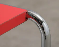 Knoll Laccio sidobord röd