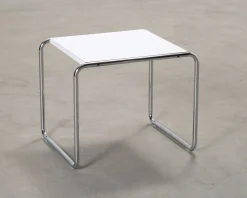Knoll Laccio sidobord vit