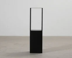 Kristina Dam Studio Pedestal sidobord svart