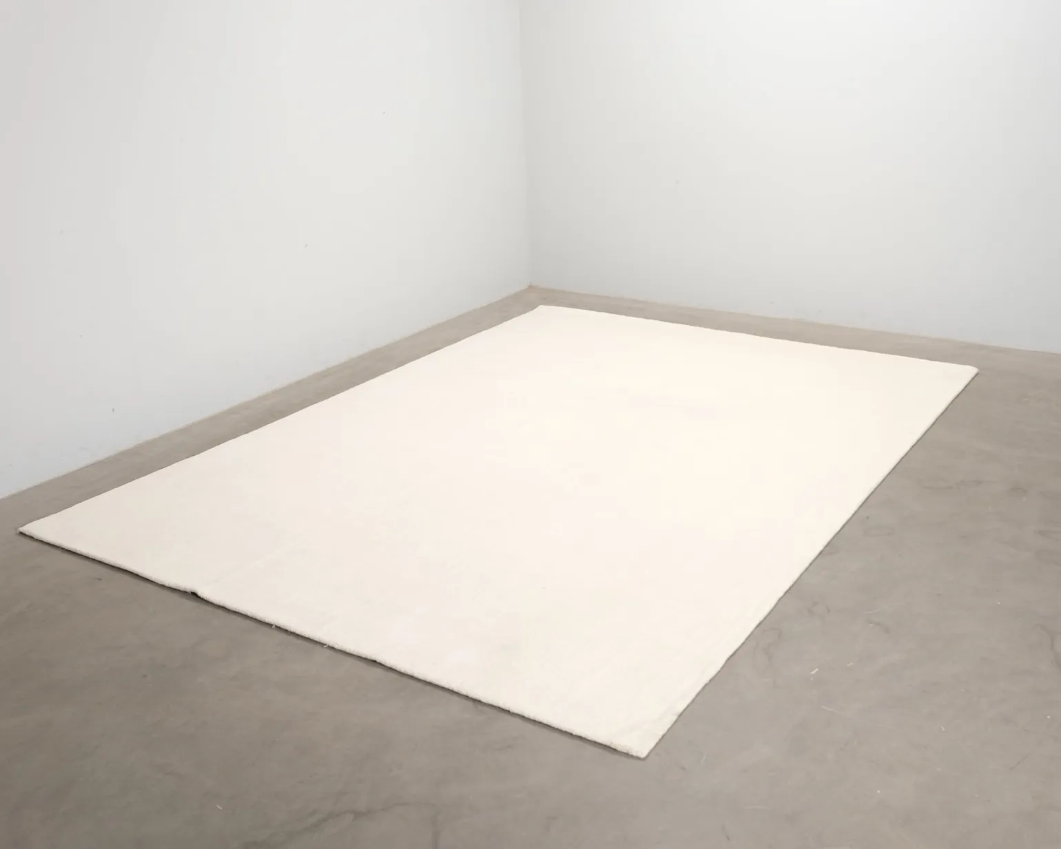 Layered Classic Solid Wool ullmatta 300 x 400 cm Bone White