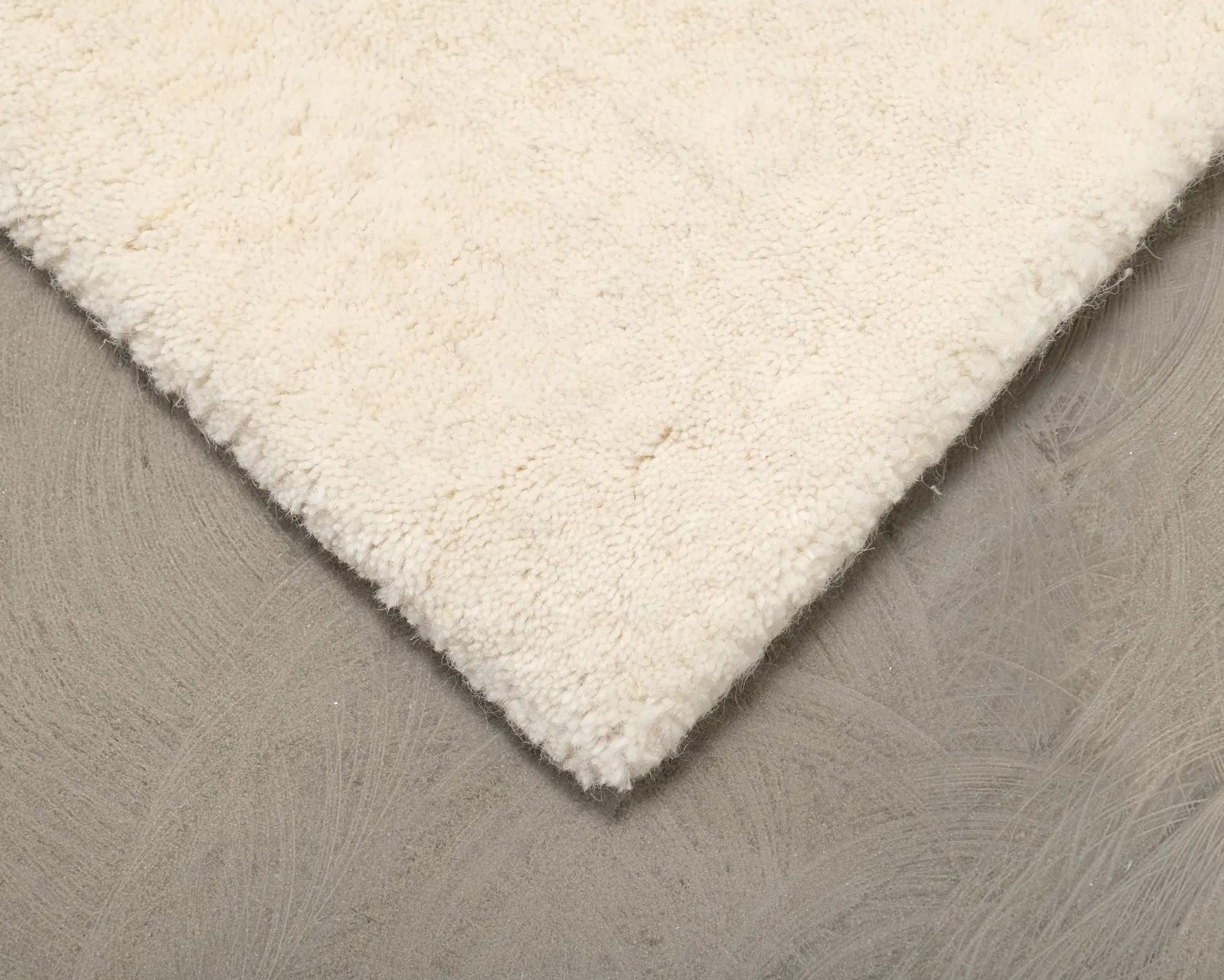Layered Classic Solid Wool ullmatta 300 x 400 cm Bone White