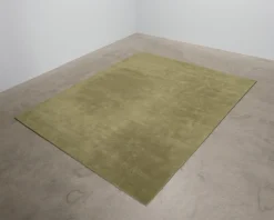 Layered Classic Solid Wool ullmatta 253 x 310 cm Capulet Olive