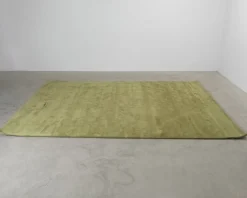 Layered Classic Solid Wool ullmatta 300 x 400 cm Capulet Olive
