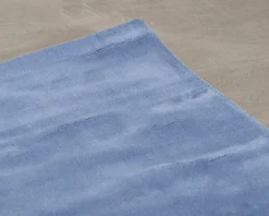Layered Classic Solid Wool ullmatta 180 x 270 cm cm Cornflower Blue