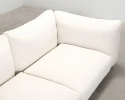 Layered Lotta Agaton 2-sits soffa naturvit