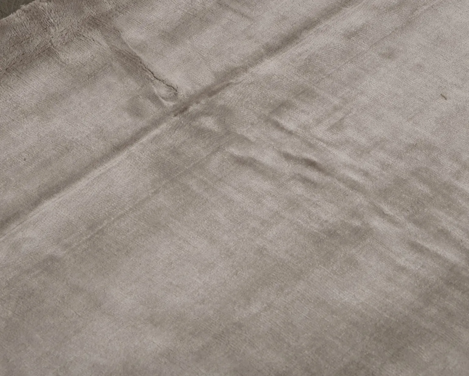 Layered Solid viskosmatta 250 x 350 cm True Greige