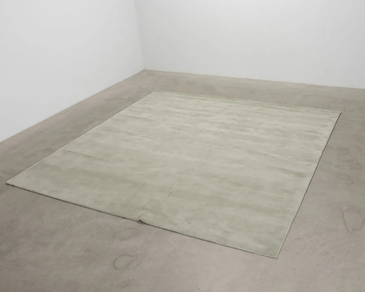 Layered Solid Wool matta 300 x 300 cm Sage