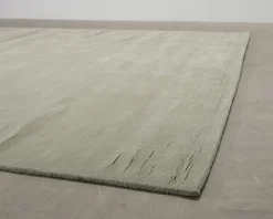 Layered Solid Wool matta 300 x 300 cm Sage