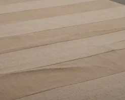 Layered Stripe Grande ullmatta 200 x 300 cm Almond