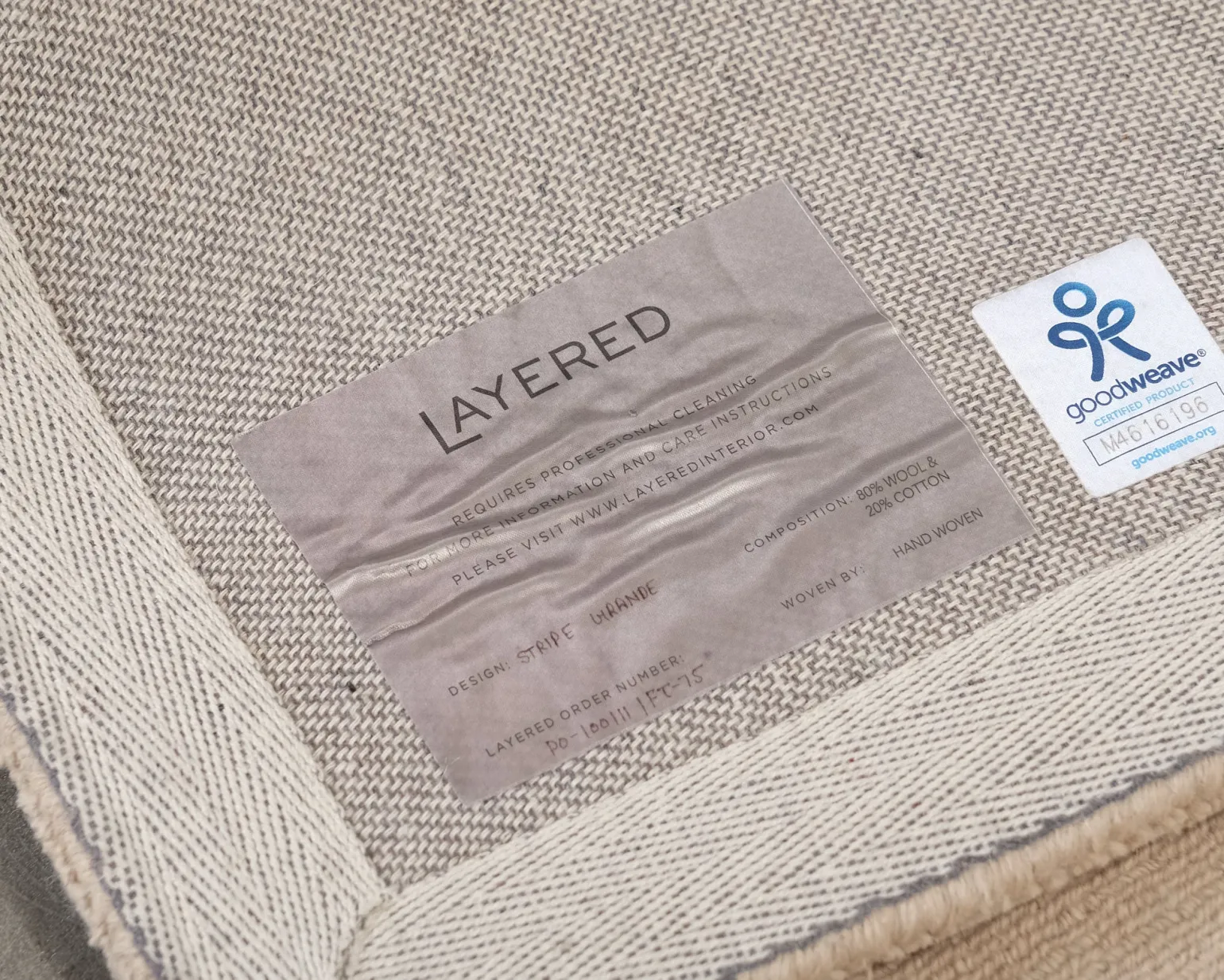 Layered Stripe Grande ullmatta 200 x 300 cm Almond