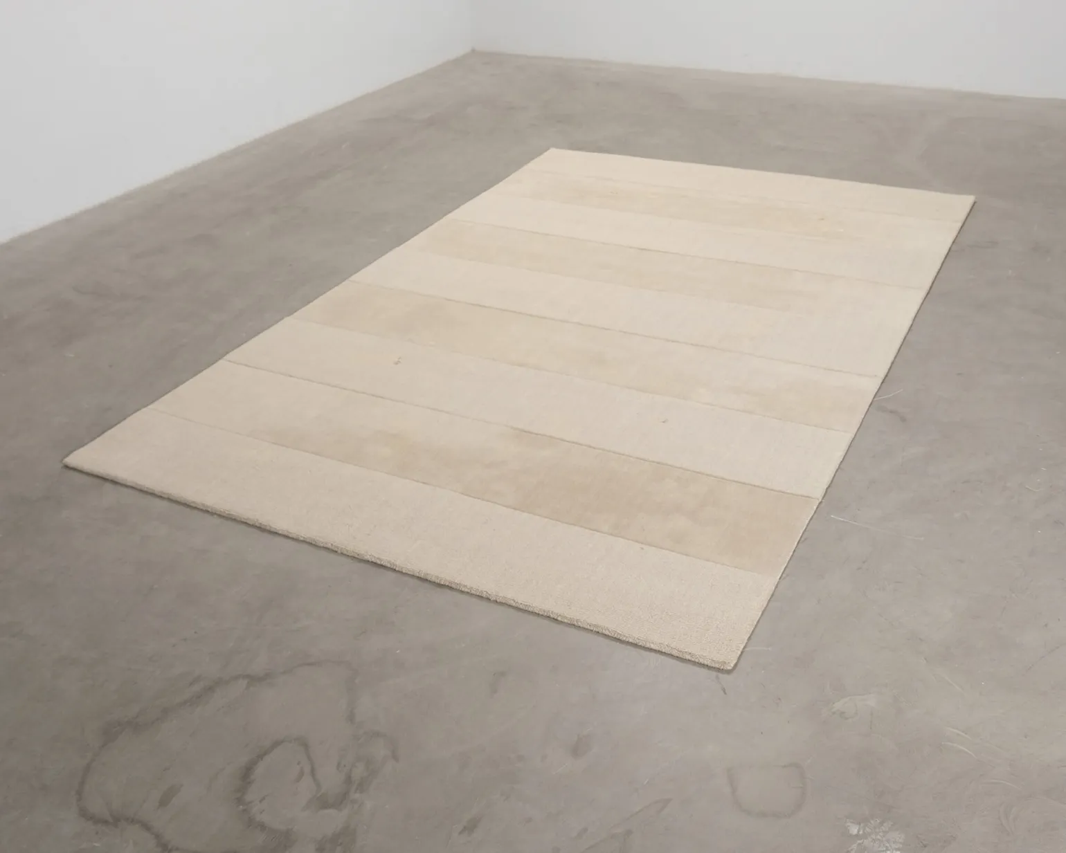 Layered Stripe Grande ullmatta 180 x 270 cm Pistachio