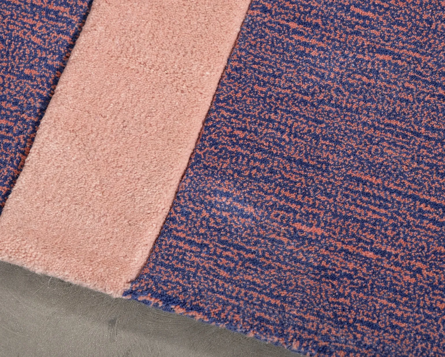 Layered Teklan Frame ullmatta 250 x 350 cm Cobalt Salmon