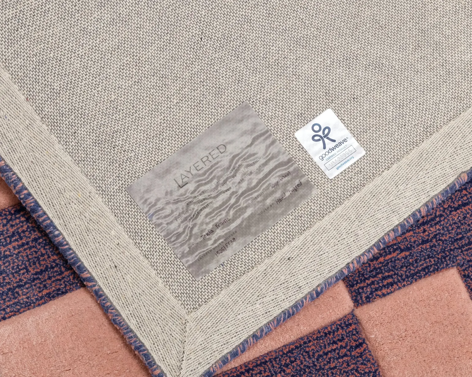 Layered Teklan Frame ullmatta 250 x 350 cm Cobalt Salmon