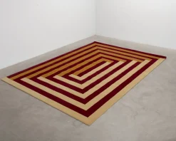 Layered Teklan Labyrinth ullmatta 250 x 360 cm Mulberry Sand