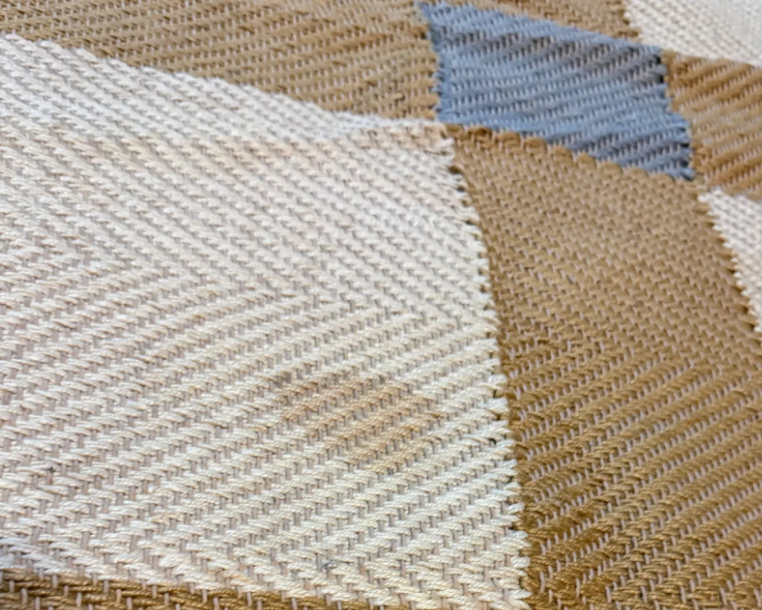 Layered x Evelina Kroon Dusk jutematta 250 x 350 cm