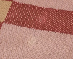 Layered x Evelina Kroon jutematta 180 x 270 cm Plum Punch