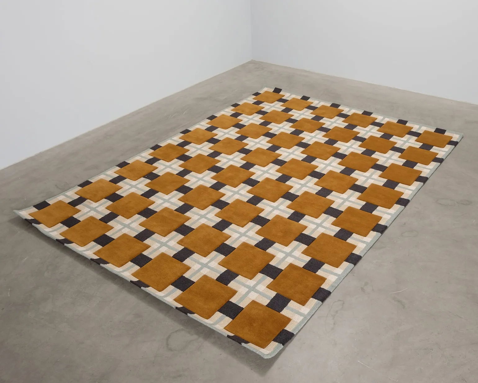Layered x Evelina Kroon Ochre Fields ullmatta 250 x 345 cm