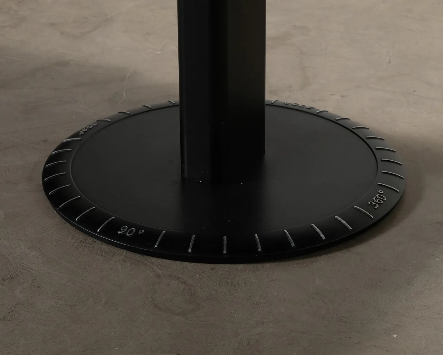 Magis 360° bord svart