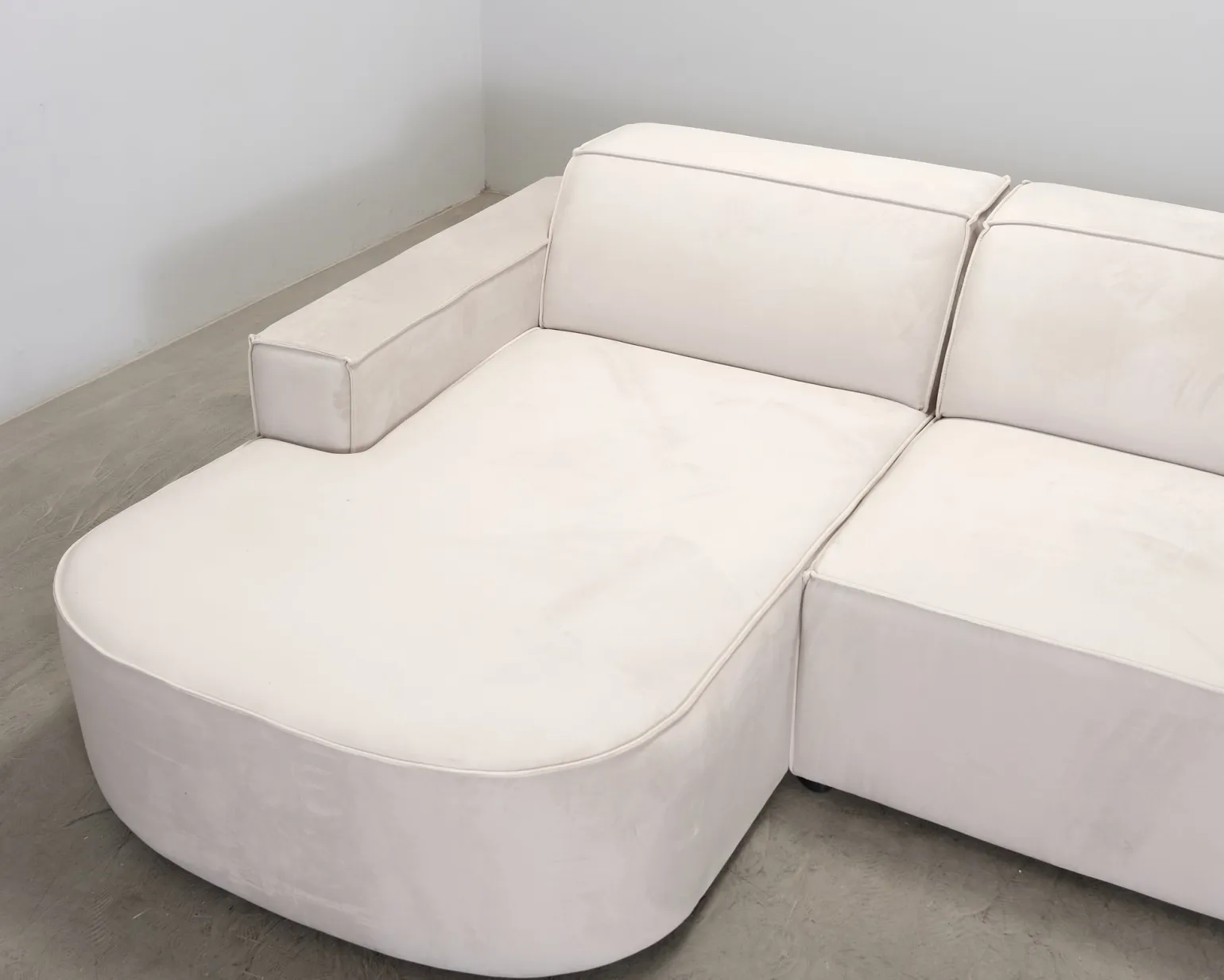 Micadoni Jodie 4-sits divansoffa ljusbeige