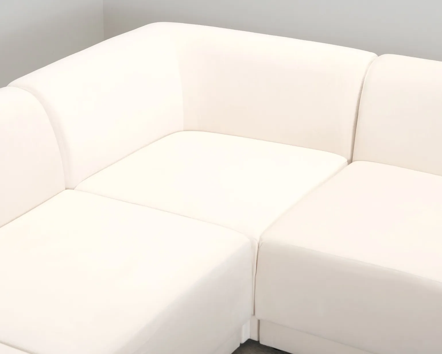 Micadoni Mileyhörnsoffa med divan ljusbeige