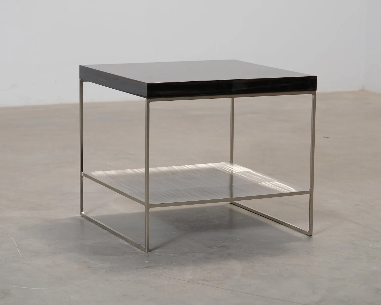 Minotti soffbord 60 x 60 cm