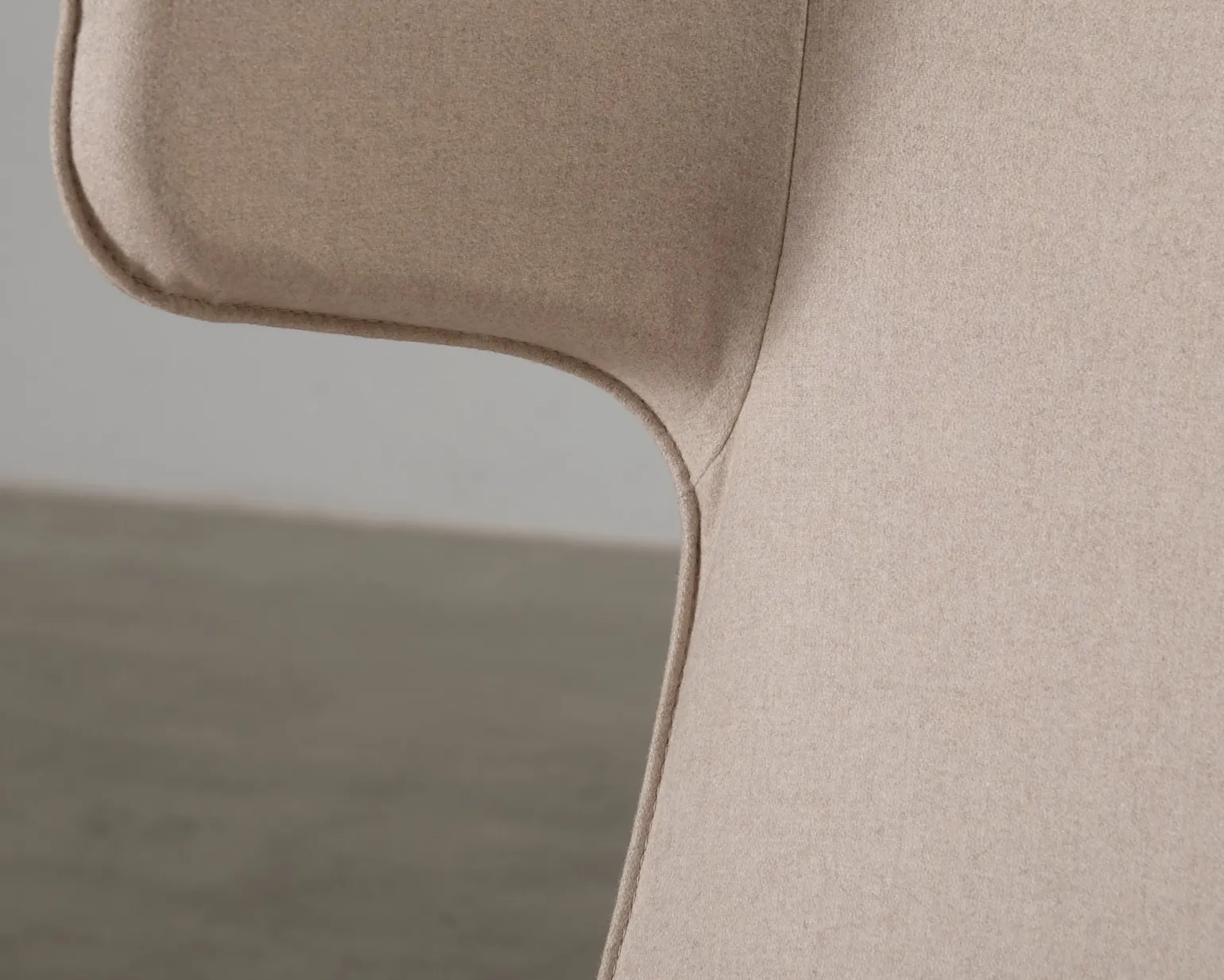 Mirasol Highback fåtölj beige