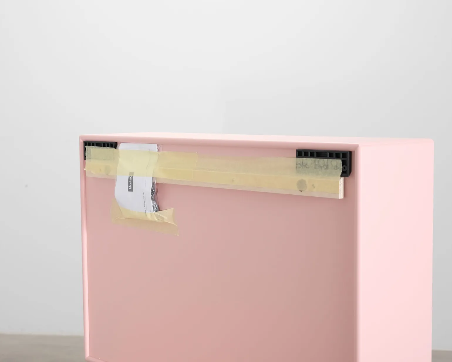 Montana Hide skoskåp rosa
