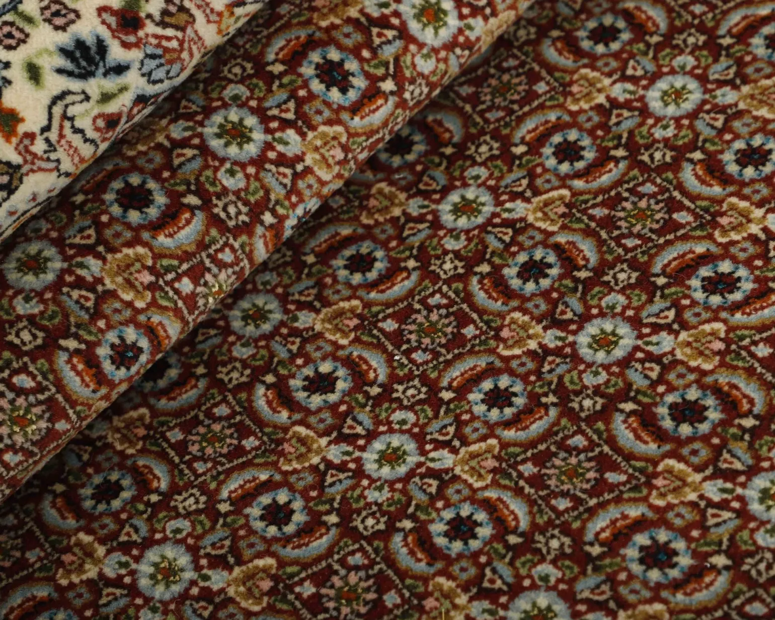 Moud Mahi orientalisk matta 192 x 293 cm