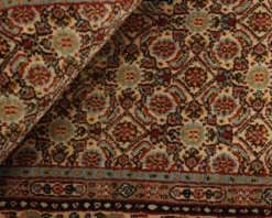 Moud Mahi orientalisk matta 83 x 123 cm