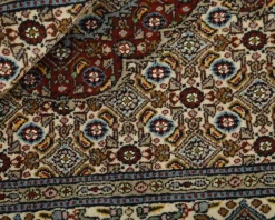 Moud Mahi orientalisk matta 81 x 119 cm
