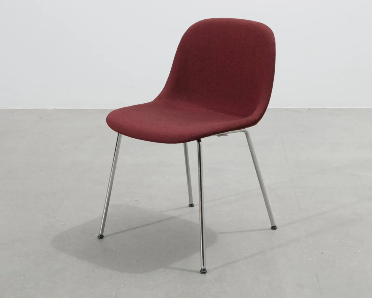 Muuto Fiber Side stol röd