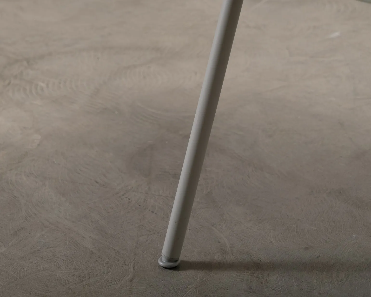 Muuto Fiber Soft Chair läderfåtölj grön