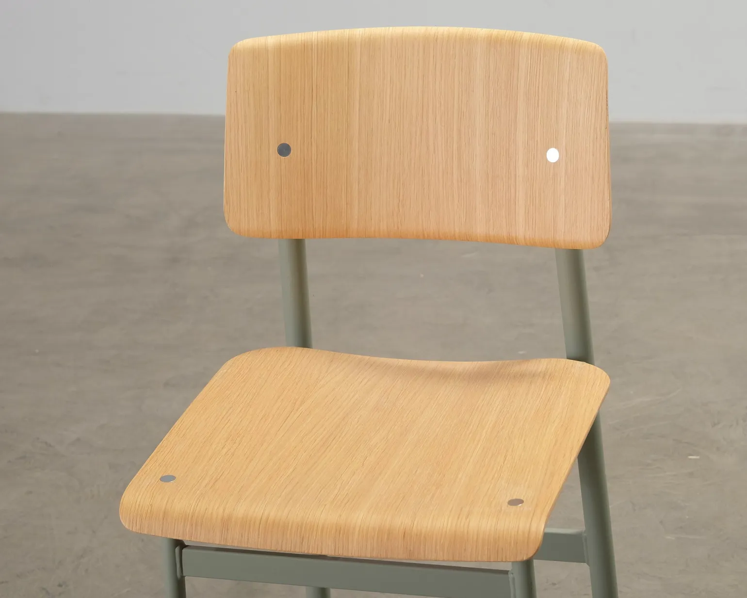 Muuto Loft barstol ek / grön