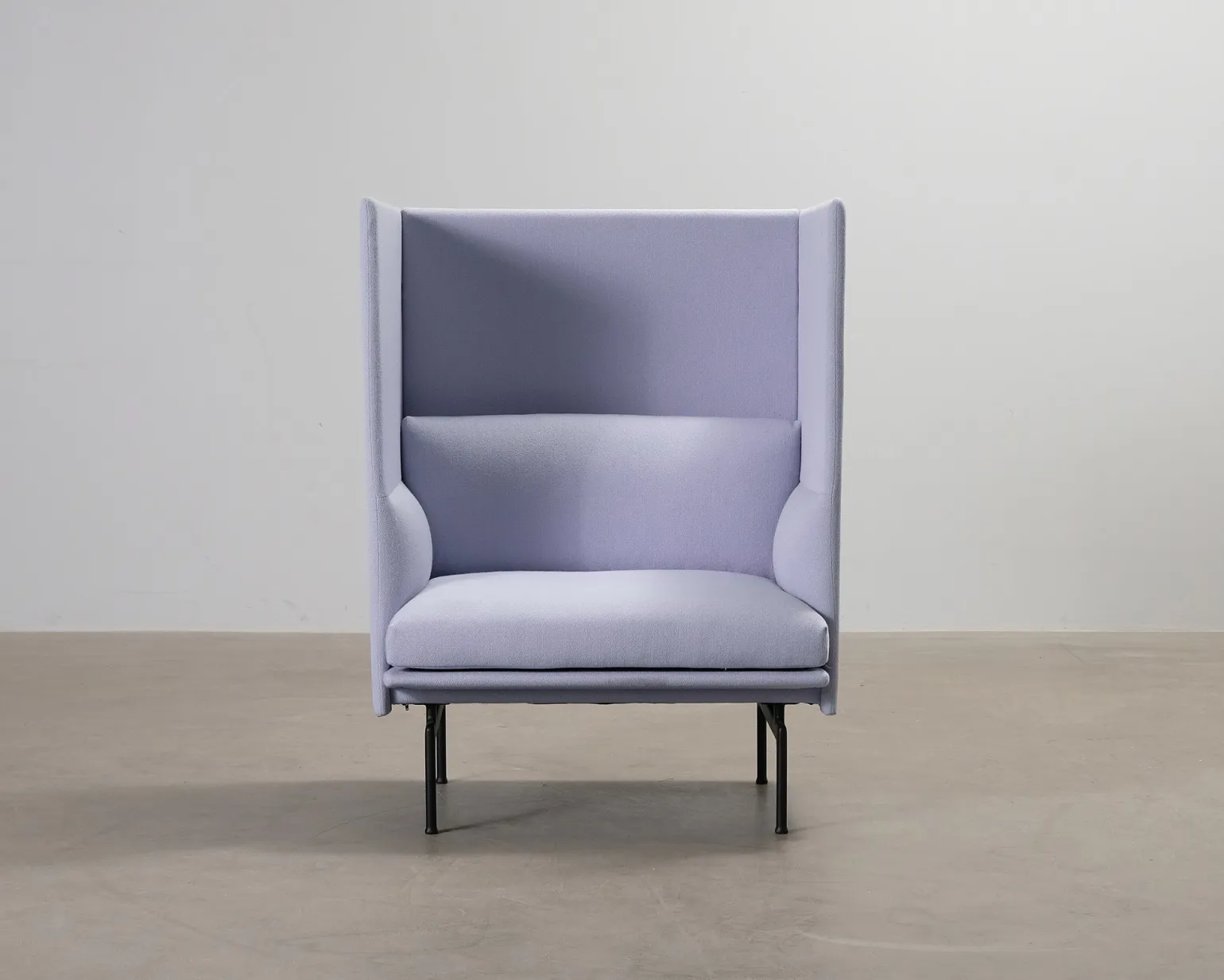 Muuto Outline Highback fåtölj lila