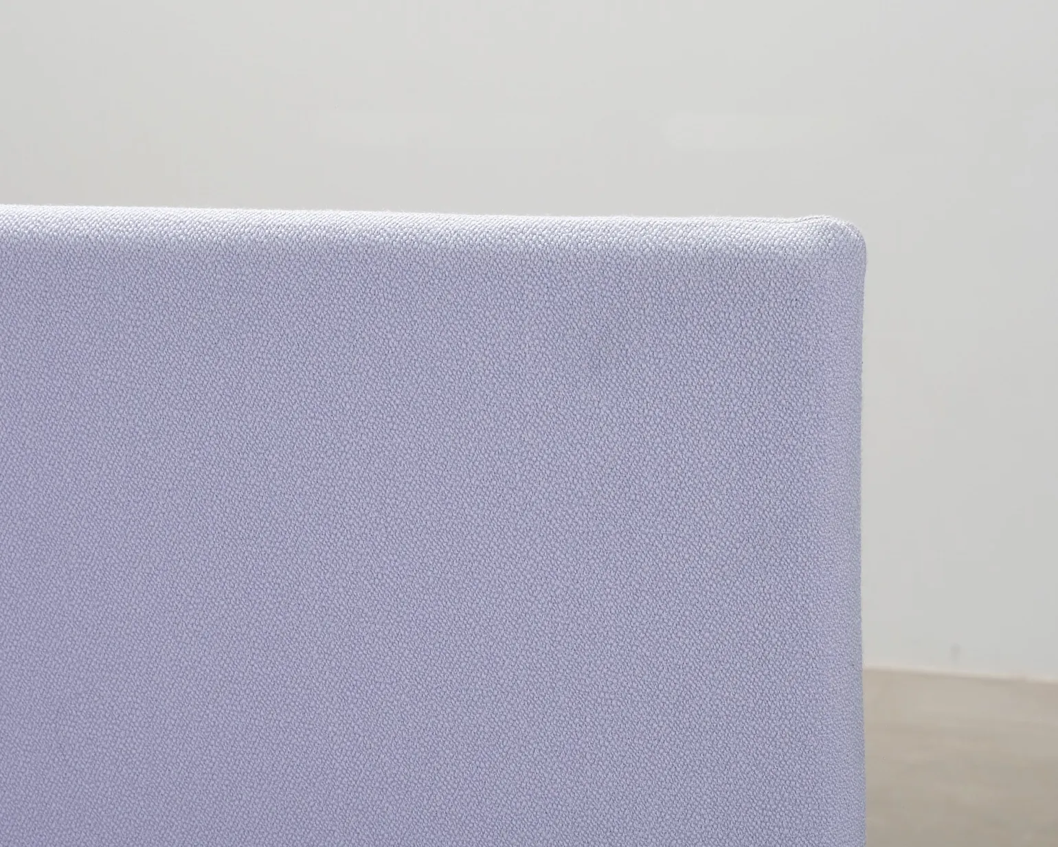 Muuto Outline Highback fåtölj lila