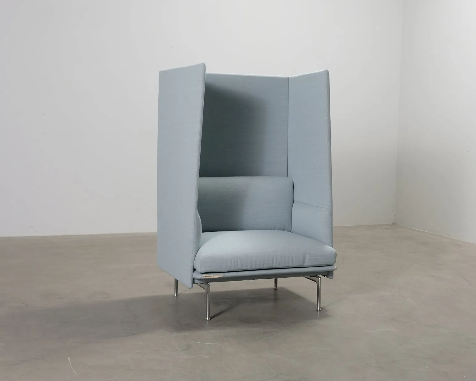 Muuto Outline Highback fåtölj ljusblå