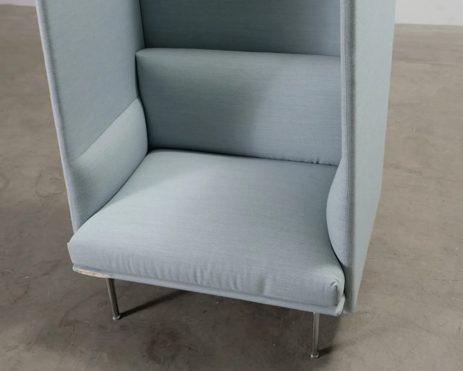 Muuto Outline Highback fåtölj ljusblå