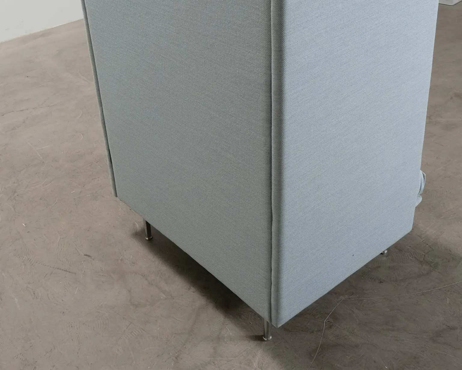 Muuto Outline Highback fåtölj ljusblå