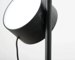 Muuto Post golvlampa svart