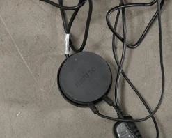 Muuto Post golvlampa svart