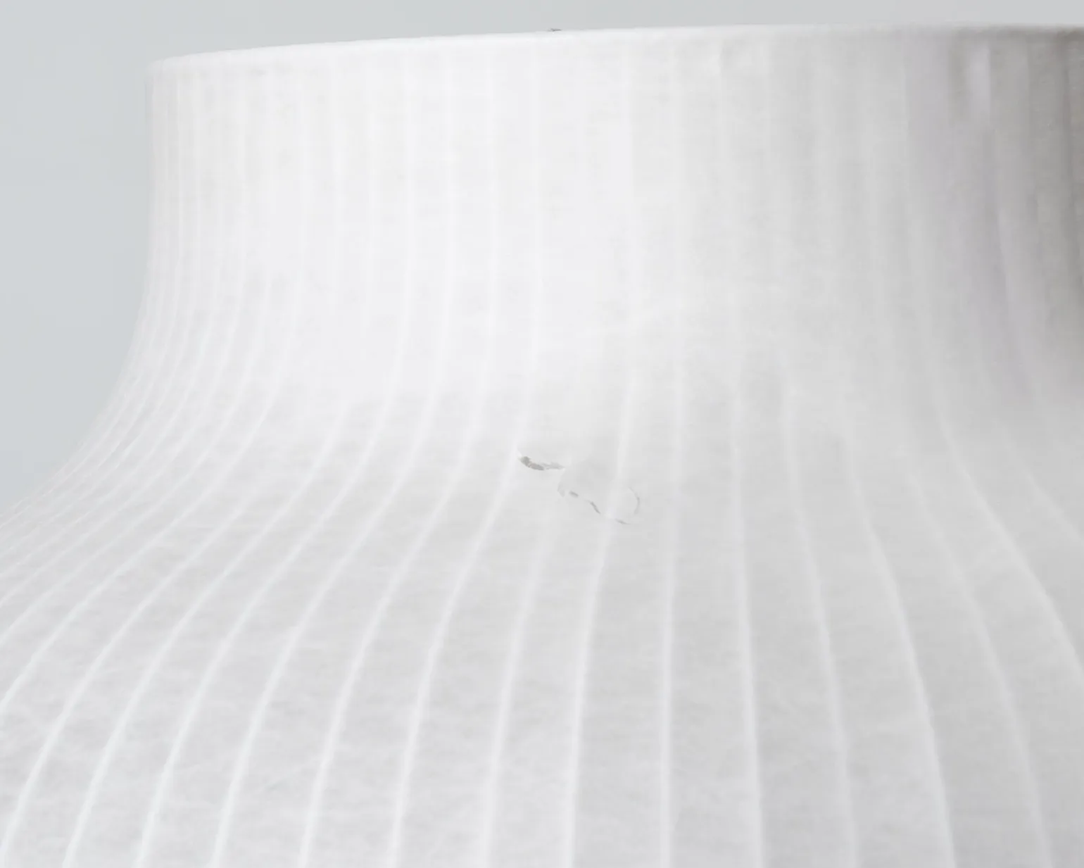 Muuto Strand Closed pendellampa ø 60 cm vit