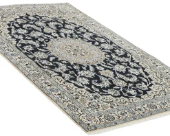 Nain 9 La orientalisk matta 118 x 185 cm