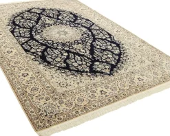 Nain 6 La orientalisk matta 210 x 310 cm