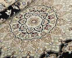 Nain 9 La orientalisk matta 247 x 351 cm