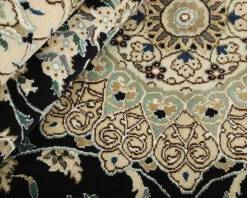 Nain 9 La orientalisk matta 155 x 249 cm