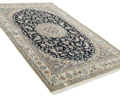 Nain 9 La orientalisk matta 161 x 240 cm