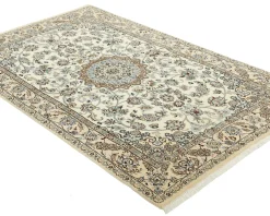 Nain 9 La orientalisk matta 127 x 208 cm